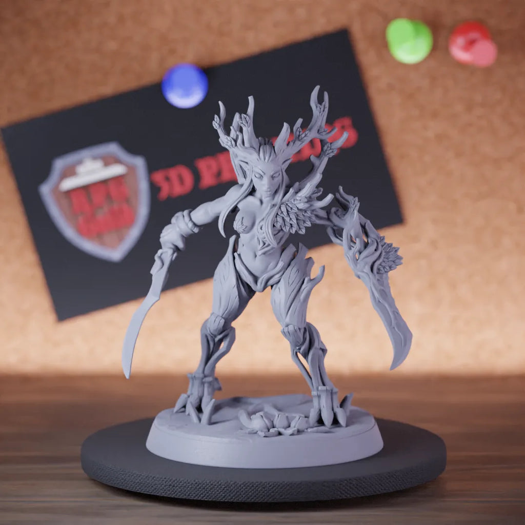 Treant 5e | DnD Female Treant Warrior Sword Miniature