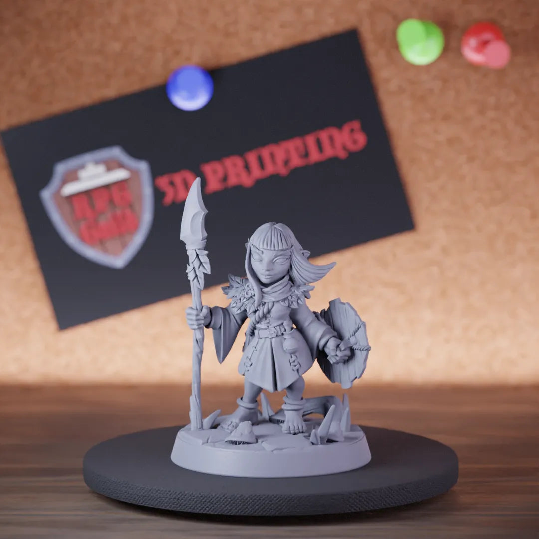 Halfling 5e | DnD Female Fighter Miniature