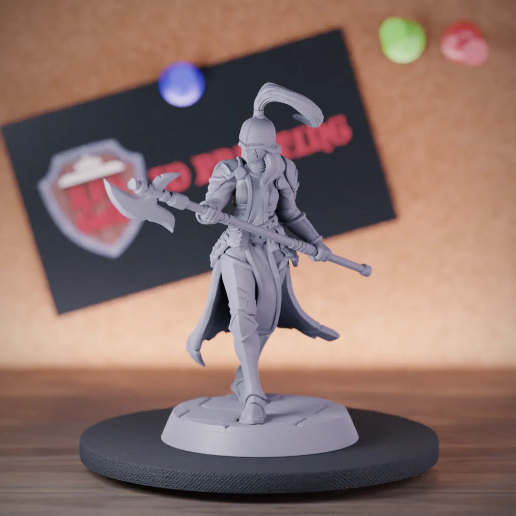 Knight 5e | DnD Female Knight Halberd Miniature