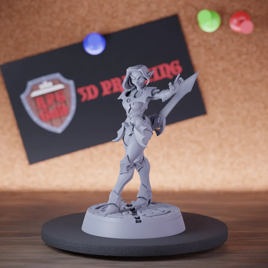 Vampire 5e | DnD Female Vampire Warrior Sword Miniature
