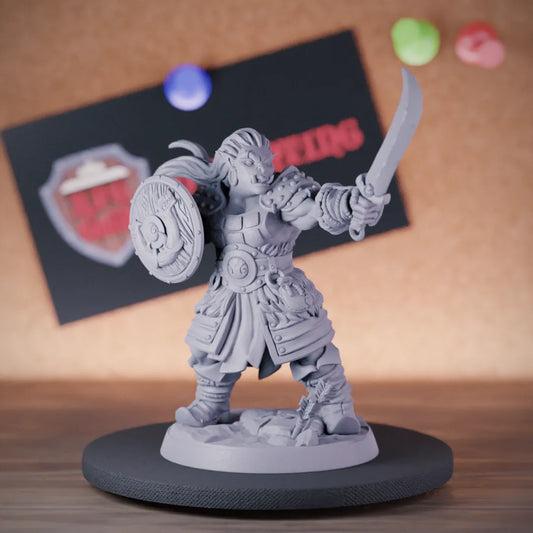 Orc 5e | DnD Female Orc Sword Fighter Miniature