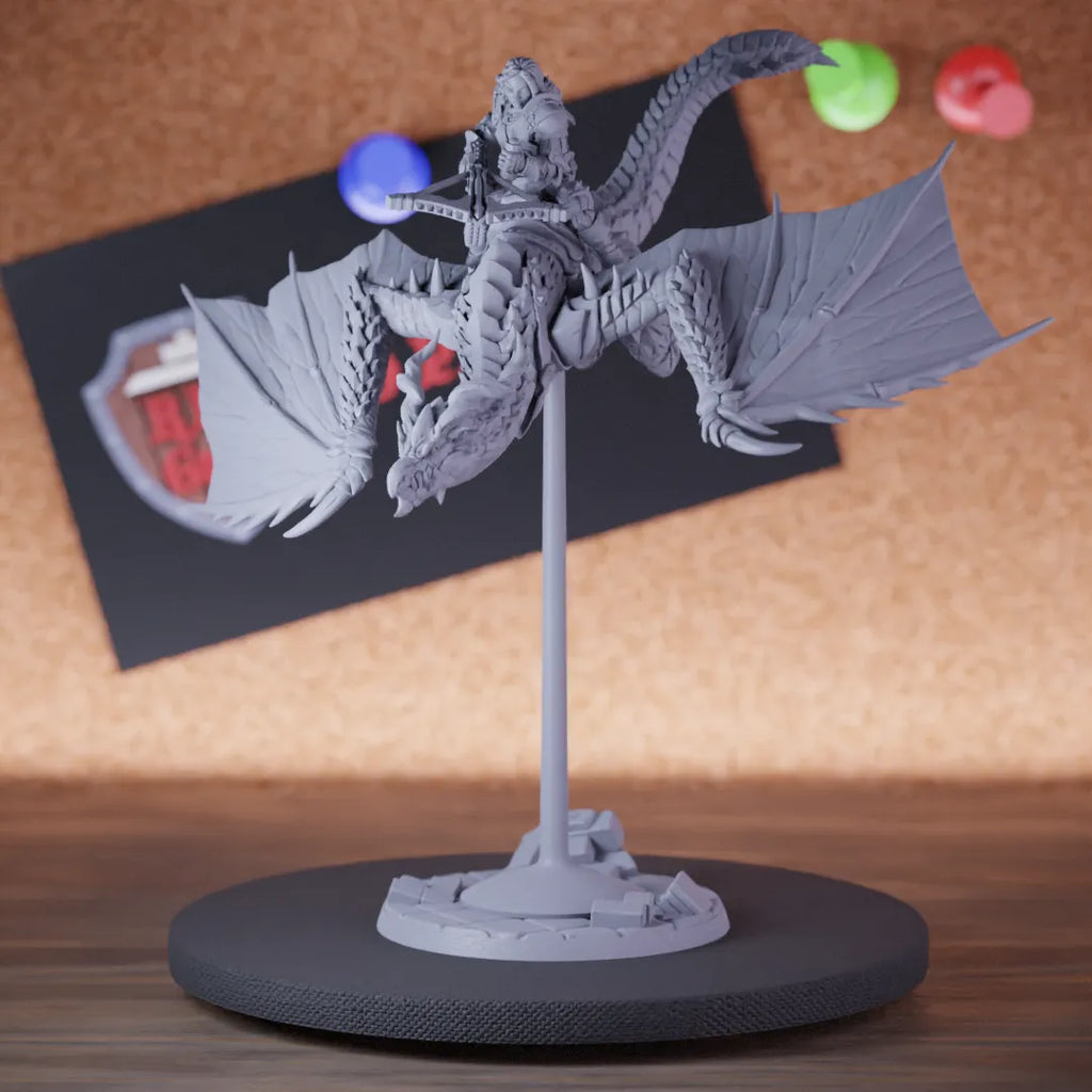 Fighter 5e | DnD Wyvern Rider Female Sword Miniature