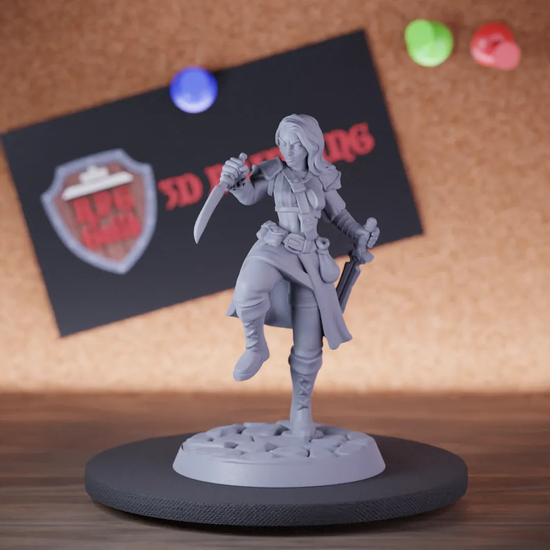 Rogue 5e | DnD Female Thief Dagger Miniature