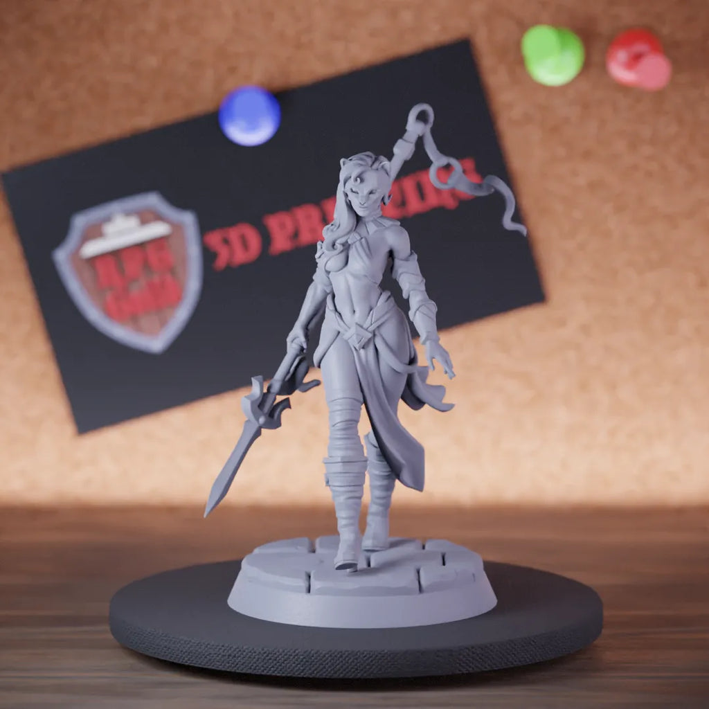 Schattenmönch 5e | DnD Miniatur eines weiblichen Schattenmönchs 