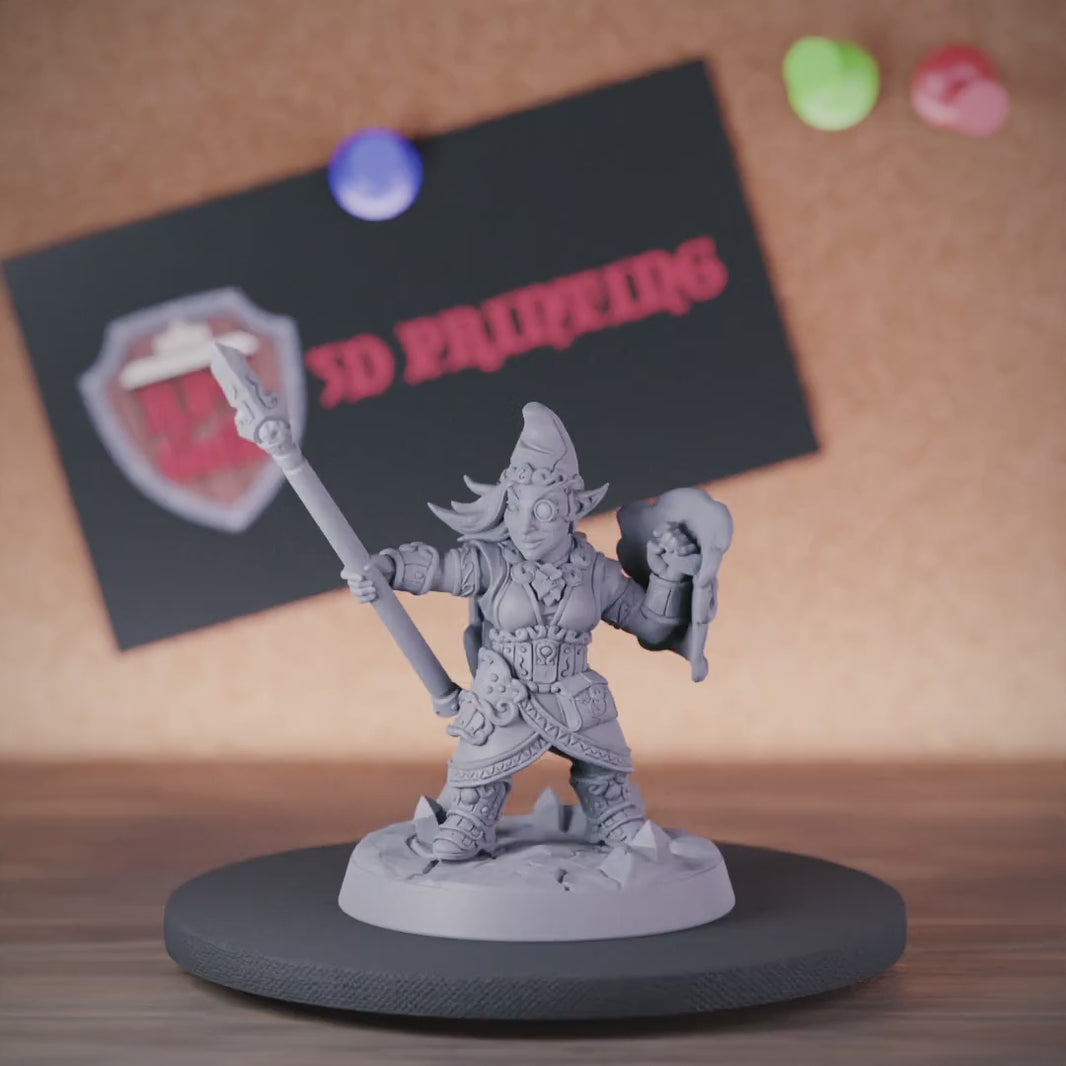 Halfling 5e | DnD Female Halfling Fighter Miniature