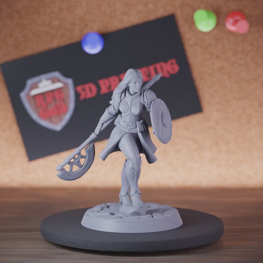 Kämpferin 5e | DnD Miniatur einer weiblichen Hellebardenritterin 