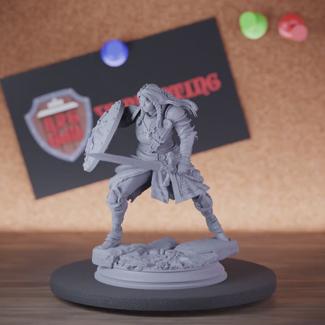 Kämpferin 5e | DnD Miniatur einer weiblichen Zauberschwertkämpferin 