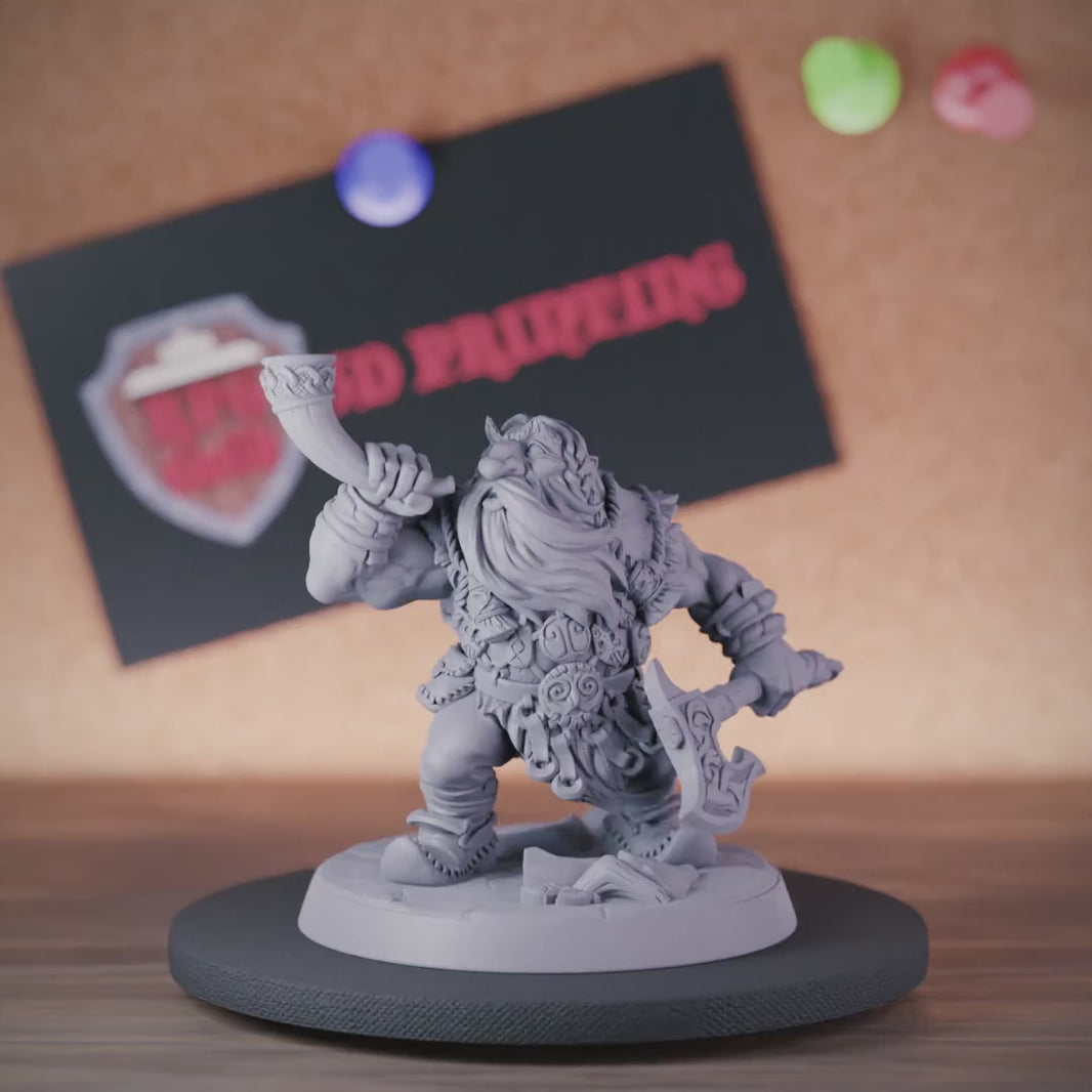 Dwarf 5e | DnD Dwarf Fighter Blowing Horn Miniature