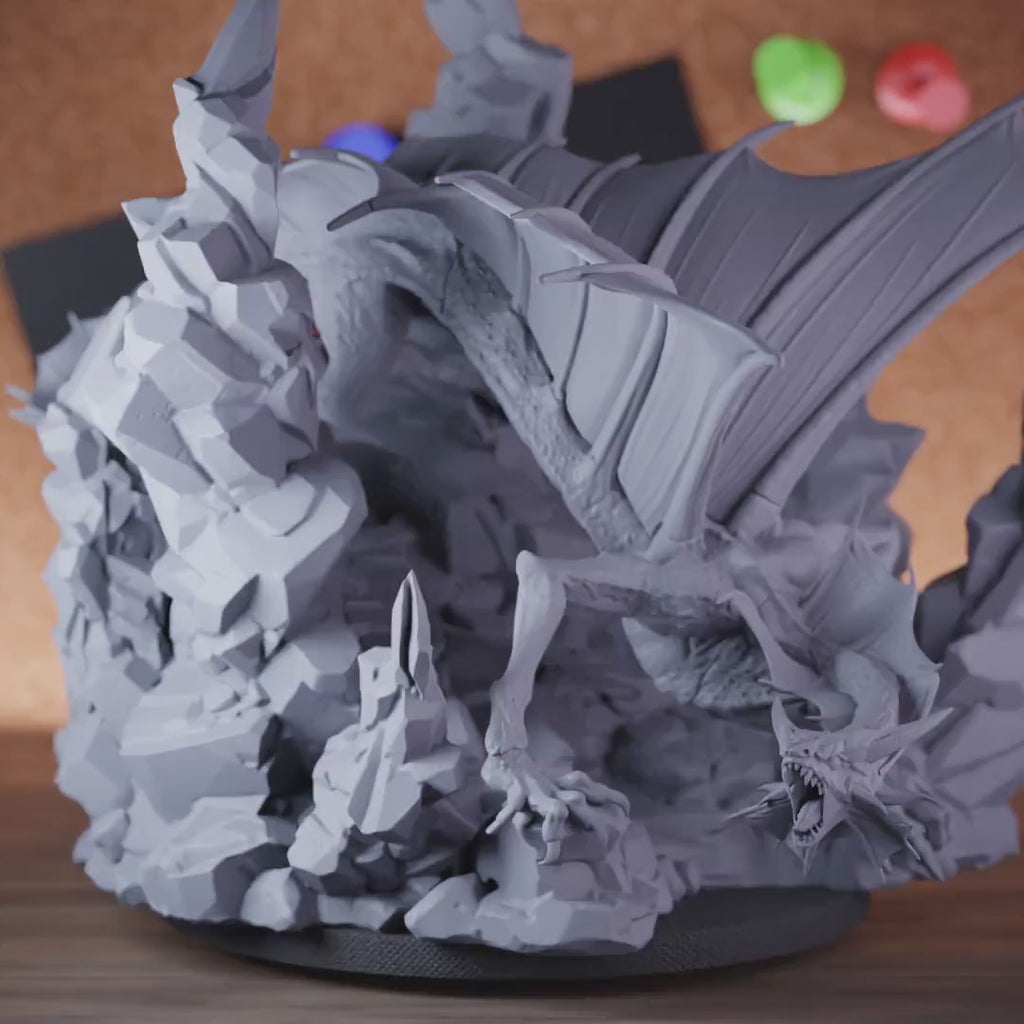 Dragon 5e | DnD Giant Winged Golden Dragon Miniature