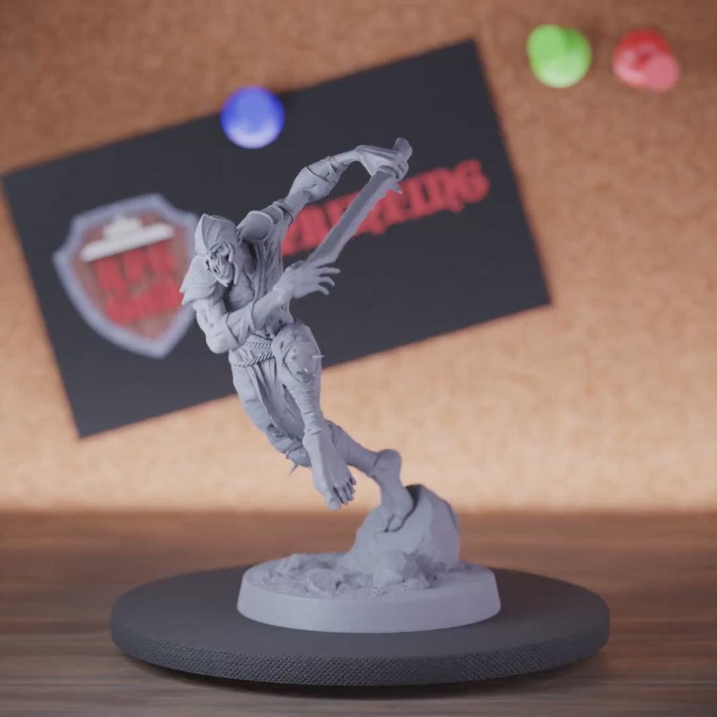 Ghoul 5e | DnD Attacking Undead Ghoul Miniature