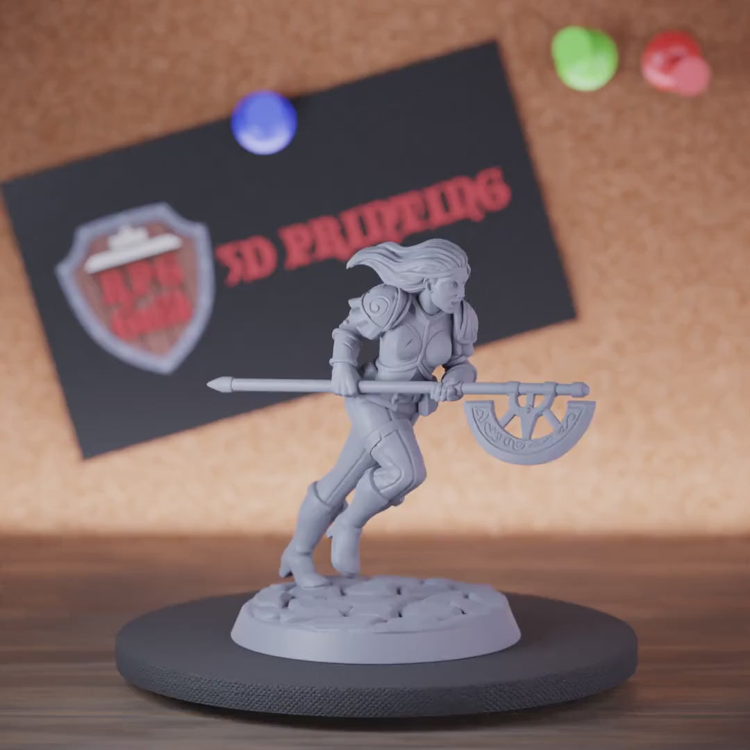Fighter 5e | DnD Female Halberd Knight II Miniature