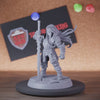 Knight 5e | DnD Female Knight Fighter Zweihander Miniature