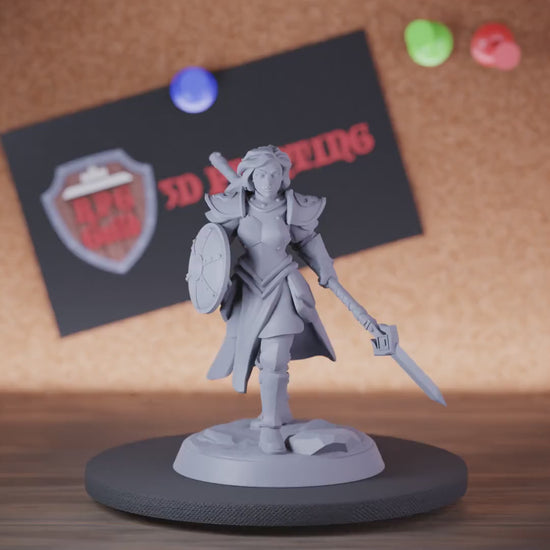 Fighter 5e | DnD Female Fighter Spear Miniature