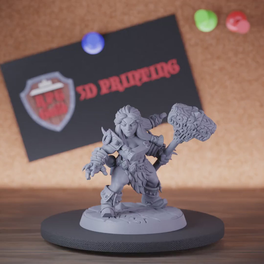 Dwarf 5e | DnD Female Viking Hammer Miniature