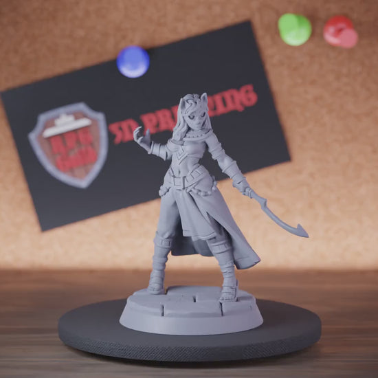 Fighter 5e | DnD Female Fighter Cat Mask Miniature