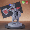 Paladin 5e | DnD Female Paladin Hammer Miniature