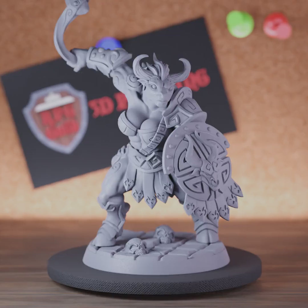 Tauren 5e | DnD Miniatur einer weiblichen Tauren-Kämpferin 