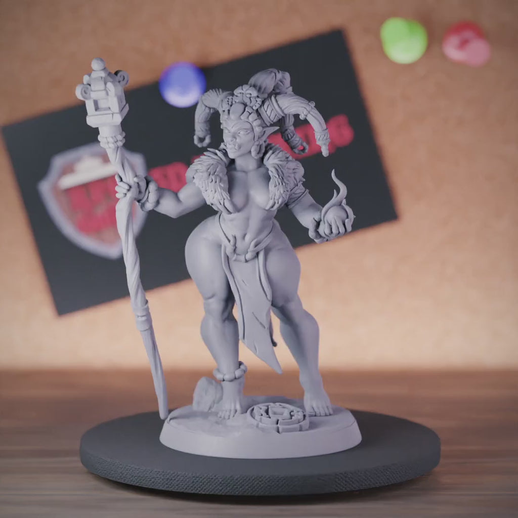 Ork 5e | DnD Miniatur einer weiblichen Ork-Hexenmeisterin 
