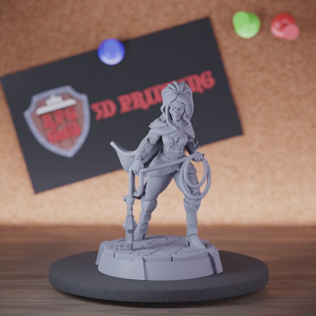 Vampire 5e | DnD Female Vampire Hunter Miniature