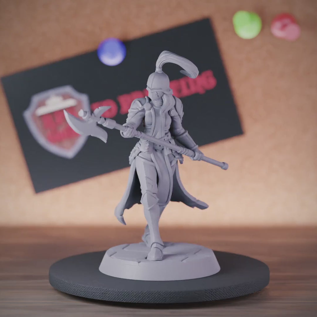 Knight 5e | DnD Female Knight Halberd Miniature