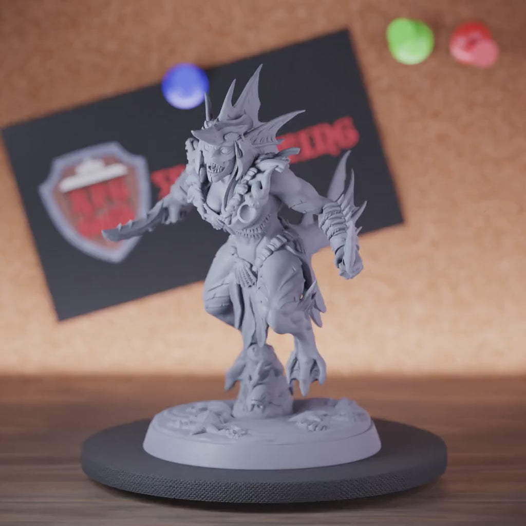 Sahuagin 5e | DnD Female Warrior Dagger Miniature